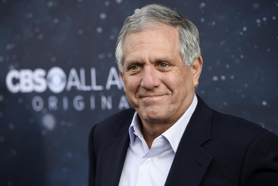 En esta foto del 19 de septiembre del 2017, Les Moonves, presidente y director ejecutivo de CBS Corporation, posa durante la premiere de la nueva serie de TV "Star Trek: Discovery" en Los Angeles. (Foto por Chris Pizzello/Invision/AP, Archivo)