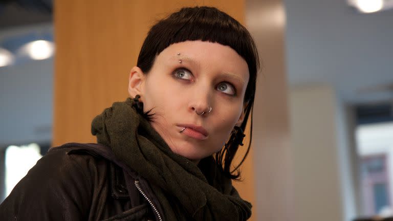 Rooney Mara como Lisbeth Salander en La chica del dragón tatuado