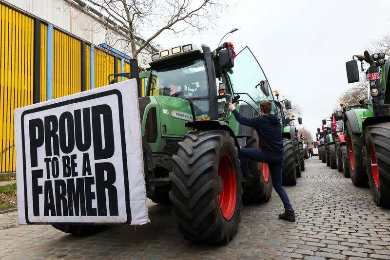 Farmers protest against a new regional government plan to limit nitrogen emissions, in Brussels