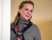 <p>Elizabeth Perkins as Janet Malone in NBC’s <i>This Is Us</i>.<br>(Photo: Ron Batzdorff/NBC) </p>