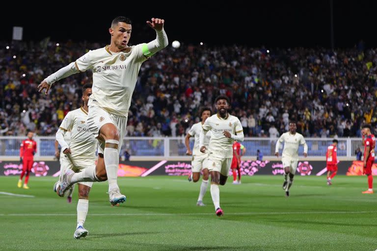 El portugués Cristiano Ronaldo es la estrella absoluta de la Liga Profesional Saudí; busca seguir rompiendo récords