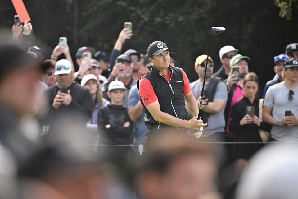 Jordan Spieth foi desclassificado do Genesis Invitational na sexta-feira depois de assinar um scorecard incorreto