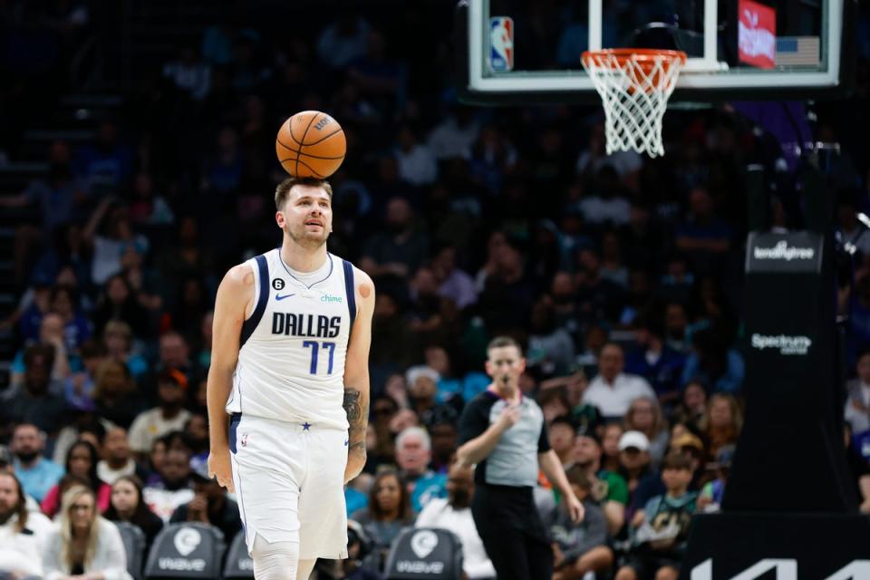 MAVERICKS-DONCIC (AP)