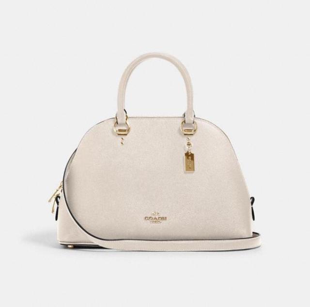 8 Coach Outlet bags on sale that would make a great Mother's Day gift