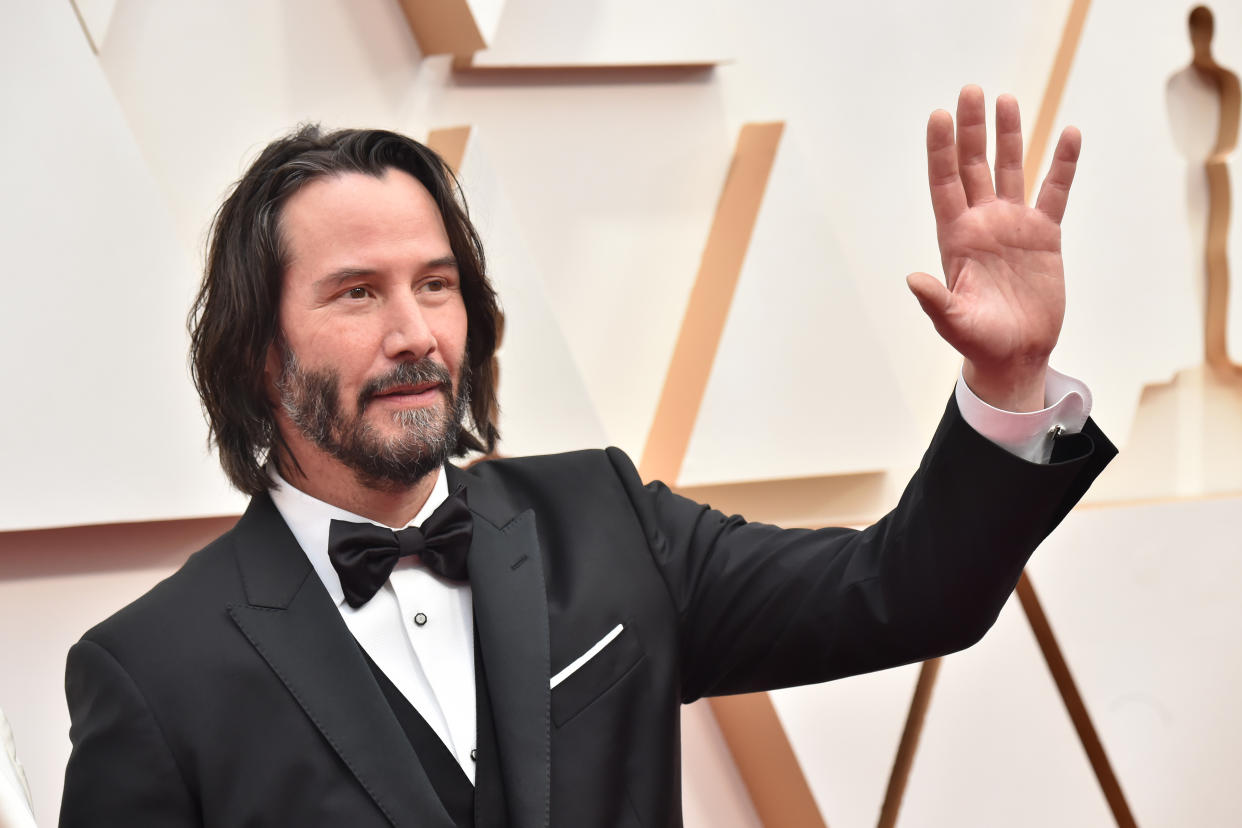 HOLLYWOOD, CALIFORNIA - FEBRUARY 09: Keanu Reeves attends the 92nd Annual Academy Awards at Hollywood and Highland on February 09, 2020 in Hollywood, California. (Photo by Jeff Kravitz/FilmMagic)