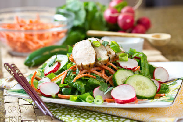 <strong>Get the <a href="http://www.aspicyperspective.com/2013/01/vietnamese-chicken-salad.html" target="_blank">Vietnamese Banh Mi Salad recipe</a>&nbsp;from A Spicy Perspective</strong>