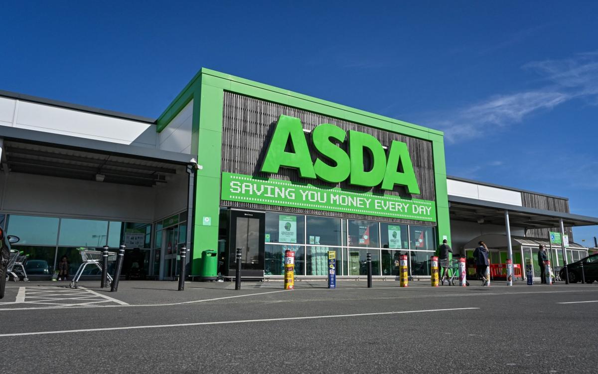 Asda switches off electric car charging points