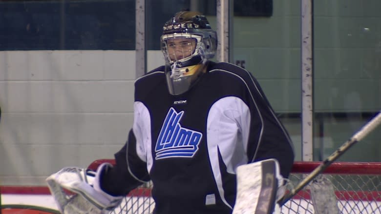 Charlottetown Islanders' Mason McDonald playing for Team Canada