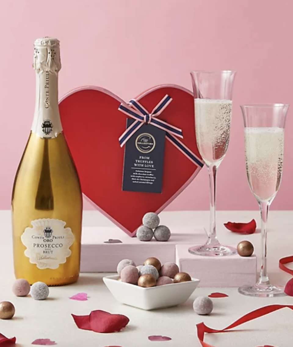 A Match Made In Heaven Prosecco & Chocolates (Marks and Spencer)