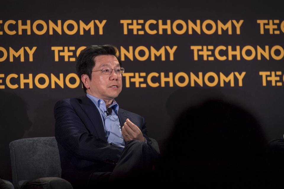 A Top China VC Threatens to Scale Back Investment in U.S.