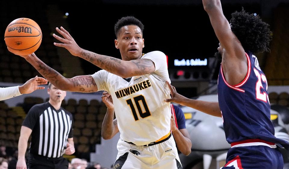 BJ Freeman leads UW-Milwaukee in scoring at 16.3 points per game. The Panthers are tied for first place in the Horizon League entering the week.