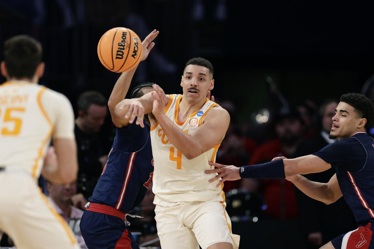 Tennessee guard Tyreke Key (4) passes during the first half of a Sweet 16 college basketball game against Florida Atlantic in the East Regional of the NCAA tournament at Madison Square Garden, Thursday, March 23, 2023, in New York. (AP Photo/Adam Hunger)