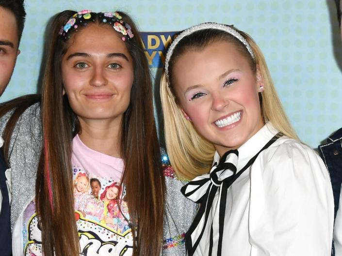 who-is-avery-cyrus-5-facts-about-the-tiktok-star-who-jojo-siwa-said