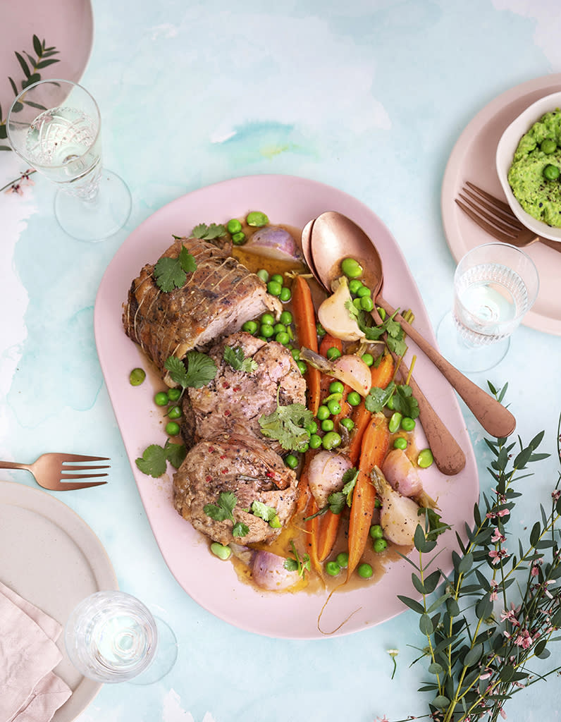 Gigot d’agneau de sept heures aux épices et légumes primeurs glacés