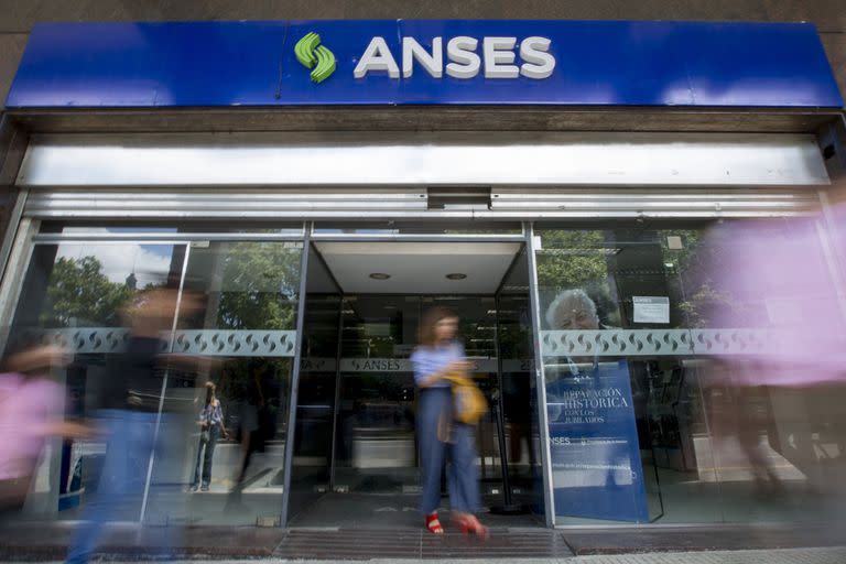 Las prestaciones que abona la Anses este miércoles 22 de marzo