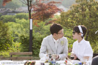 前日（5月9日），演員奉太奎正式迎娶攝影作家Hasisi Park，兩人的婚禮僅邀請了少數親朋好友參加。