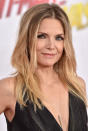 <p>C’est la petite carrière de Miss de Michelle Pfeiffer qui lui a permis de devenir actrice par la suite. En 1978, elle remporte le concours du Comté d’Orange avant de terminer sixième du concours de Miss Californie. </p>