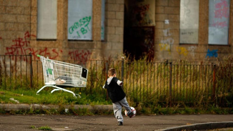 Un área pobre en una ciudad.