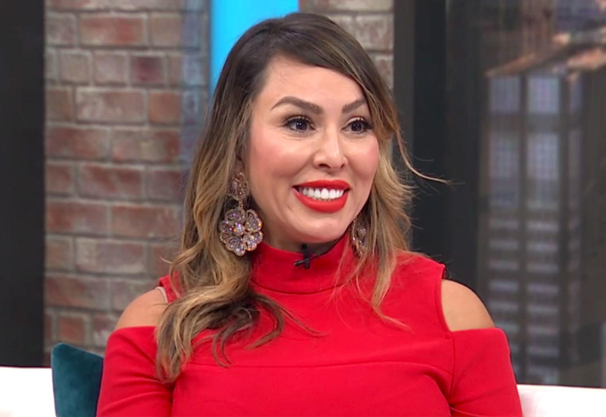 RHOC' Star Kelly Dodd Hosts Farewell Party For Her 32G Breasts!