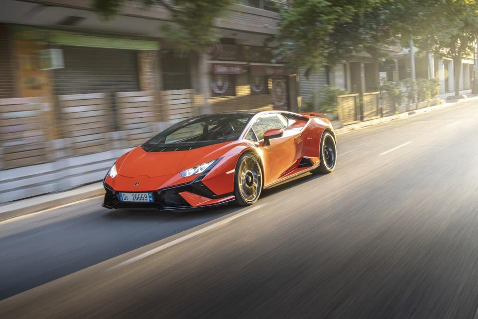 2023 Lamborghini Huracán Tecnica - Photos From Every Angle