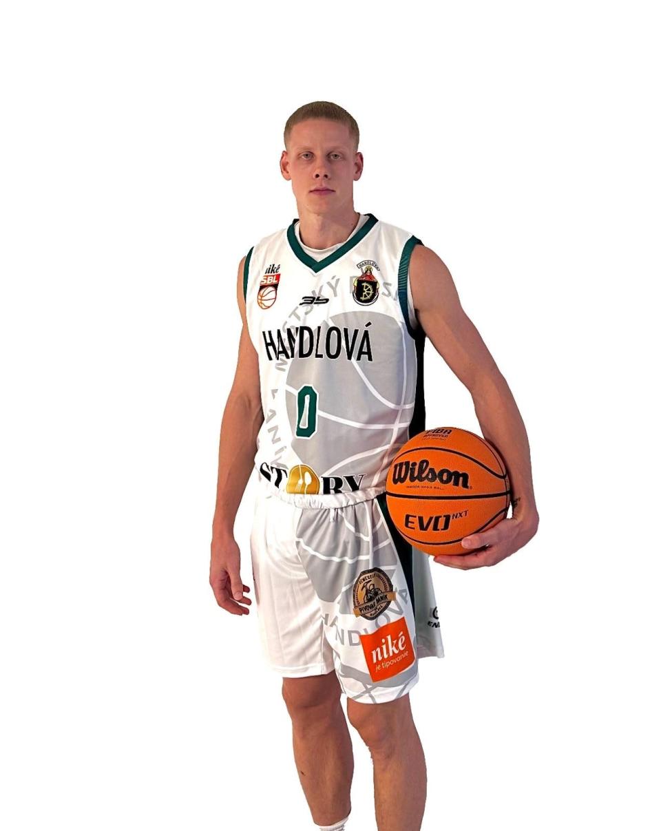 Elmira native Tyler Moffe signed with MBK Handlova of the Nike Slovenska Basketball League in February of 2024.