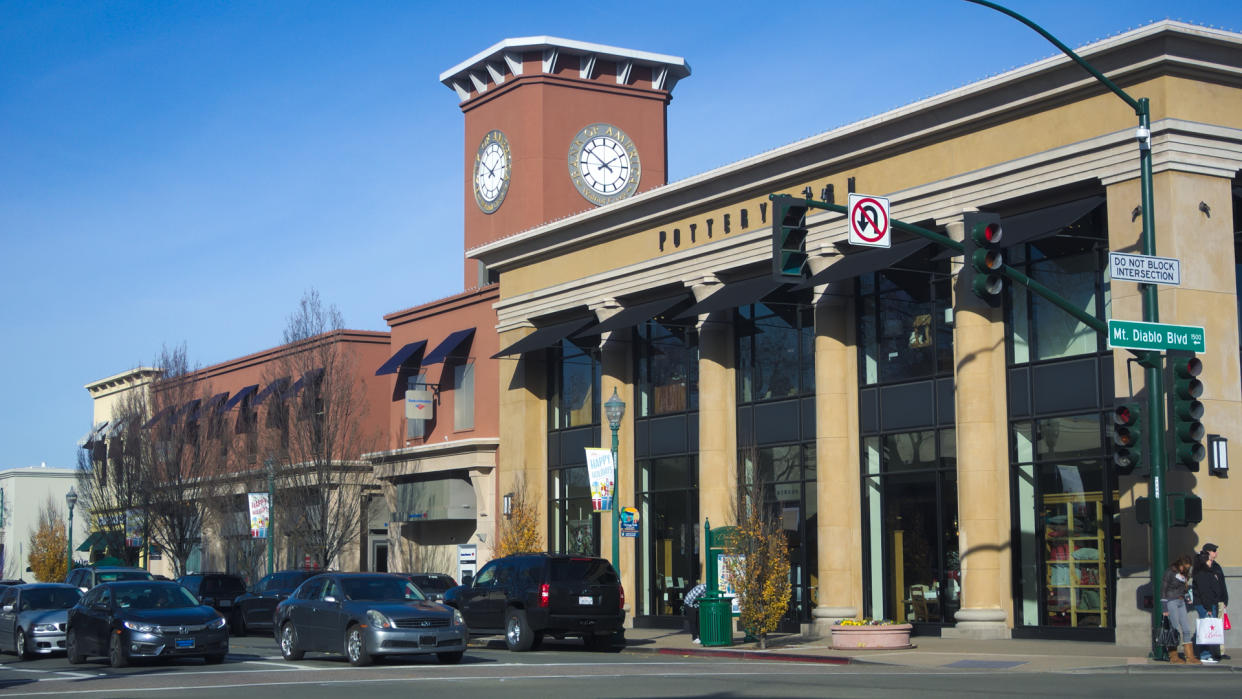 WALNUT CREEK, DECEMBER 19, 2016: Main Street hosts many upscale shops including luxury department stores.