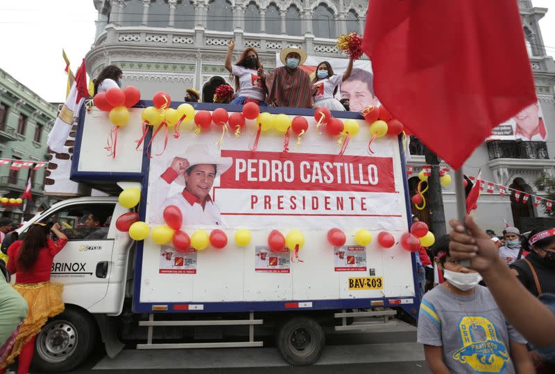 Peru's presidential candidates close out campaigns ahead of June 6 run-off election in Lima