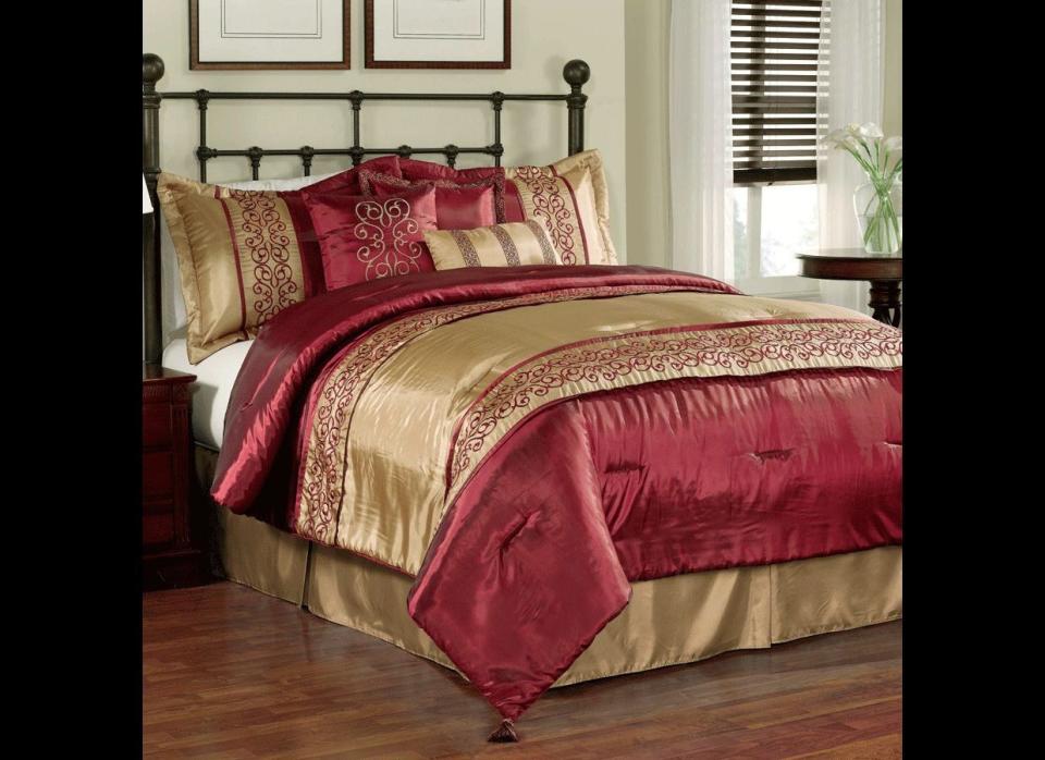 Nothing gets more glamorous than when gold and ruby are used together, like in <a href="http://www.lnt.com/product/comforters/10084-50863/lichtenberg-and-co--gala-ruby-7-piece-comforter-set.html" target="_hplink">this comforter set</a>. 