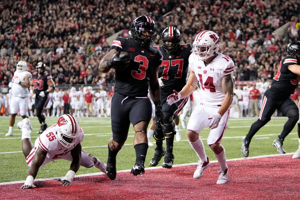 Ohio State running back Miyan Williams recorded 101 yards on 11 carries with two touchdowns against Wisconsin.