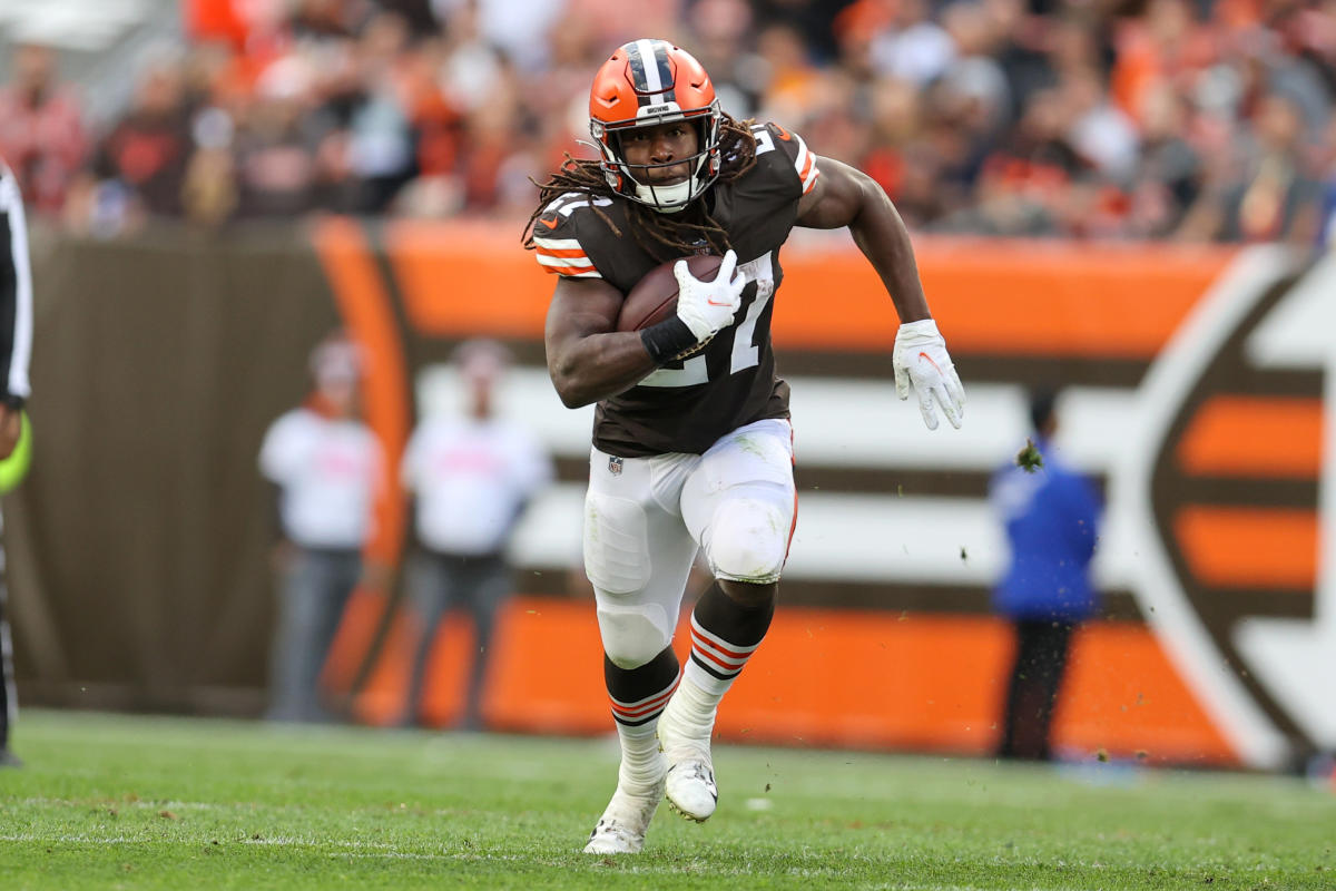 Cleveland Browns: Kareem Hunt, Jack Conklin designated for return