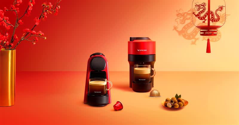 Nespresso祭出獨家新春特惠，全系列咖啡機2,990元起，Vertuo POP系列咖啡機更首次優惠67折，只要3,990元（原價5,900元）。（圖／品牌業者提供）