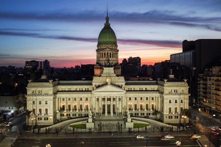 Entre 1983 y 2022, se presentaron en el Congreso de la Nación 479 proyectos de ley para reformar planes, programas, currículas y/o regímenes educativos