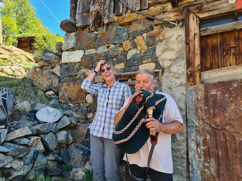 Catching a mountainside tulum performance