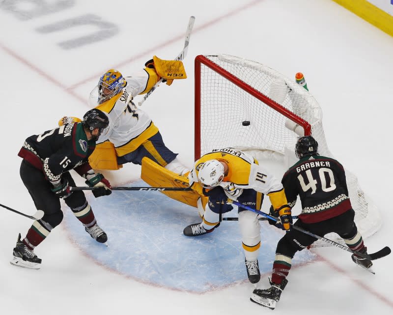 NHL: Western Conference Qualifications-Nashville Predators at Arizona Coyotes