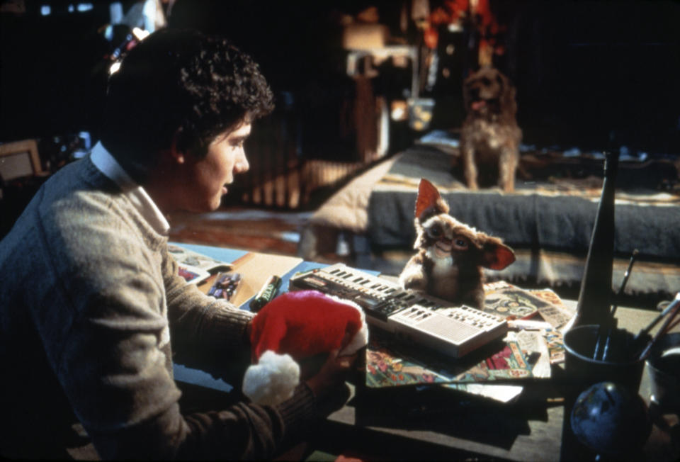 American actor Zach Galligan on the set of Gremlins, directed by Joe Dante. (Photo by Warner Bros. Pictures/Amblin E/Sunset Boulevard/Corbis via Getty Images)