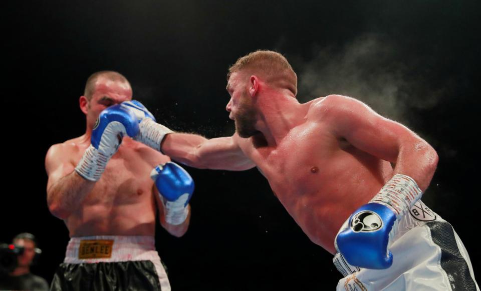 Billy Joe Saunders eases past Shefat Isufi to become new WBO super-middleweight champion