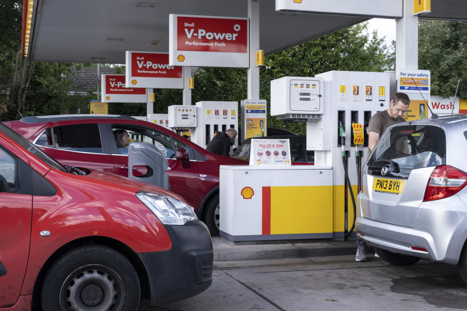 Fuel: As the fuel crisis in the UK continues, this Shell petrol station is open for business, and motorists drive in with their cars to fill up with fuel, which is being sold at normal prices on 29th September 2021 in Birmingham, United Kingdom. While some forecourts remain closed with little or no fuel, there is confusion amongst the public as to whether they should buy fuel now or wait. This has led to panic buying and long queues outside some petrol stations as the crisis, which has been caused by a lack of HGV drivers available to deliver supplies, continues. (photo by Mike Kemp/In Pictures via Getty Images)