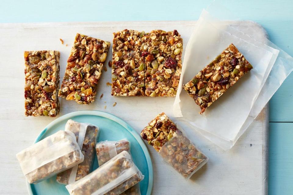 20 school lunch ideas for picky eaters, fruit and nut bars