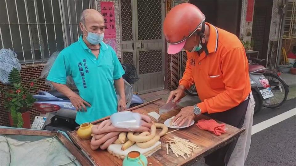 屏東萬丹正宗70年老店　陳家3代「行動黑白切」