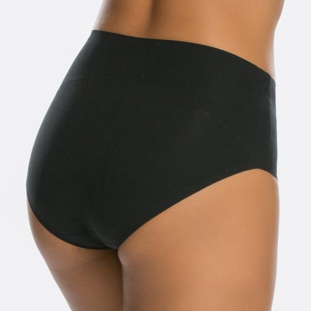 Spanx Undie tectable Lightly Lined Full Coverage