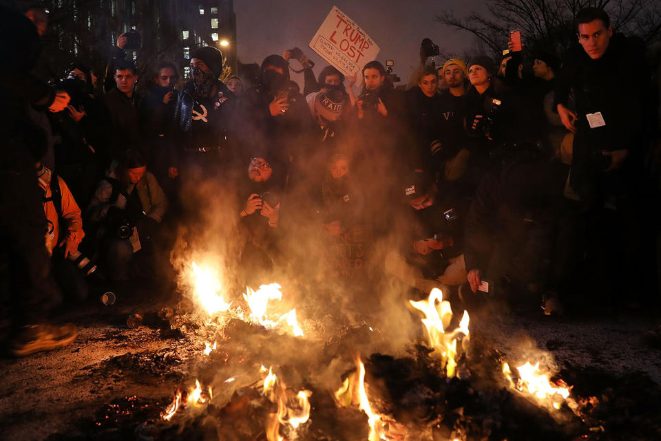 Anti-Trump inauguration protests break out in U.S.