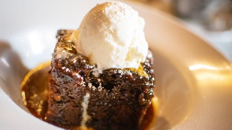 Sticky toffee pudding