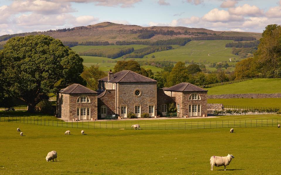 Broughton Hall and holiday home, Yorkshire