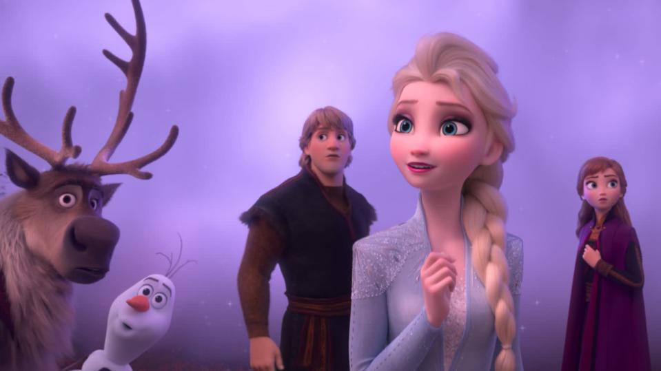 <p>"Die Eiskönigin 2" (2019): Hier kommt der erfolgreichste Animationsfilm aller Zeiten: Teil zwei der Geschichte von Elsa, Anna, Olaf und Co. lockte noch mehr (junge) Zuschauer in die Kinos als der Originalfilm. 1,45 Milliarden Dollar spielte der Film ein. (Bild: Walt Disney Studios)</p> 