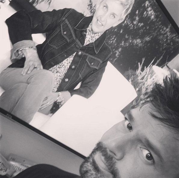 Ricky se tomó una selfie con Hellen Degeneres. 
