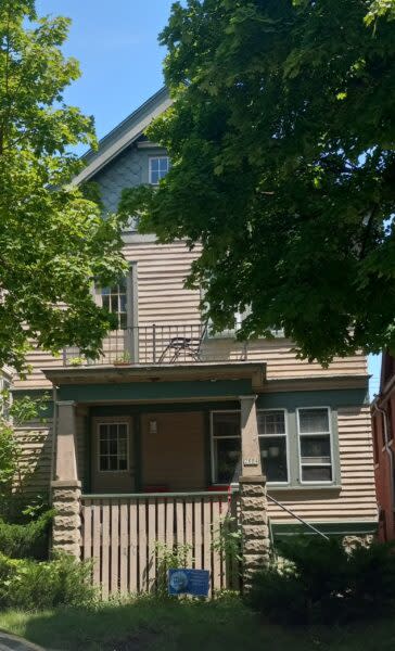  The author’s old apartment in Milwaukee is on the second floor. Photo by Josh Kurtz.