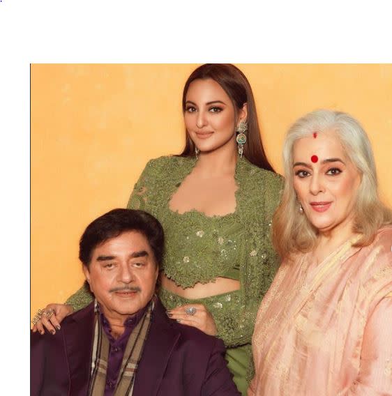 562px x 568px - Here's how Sonakshi Sinha wished father Shatrughan Sinha on social media