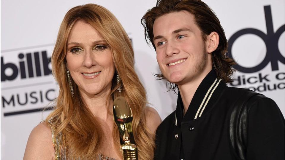 Celine Dion con su hijo mayor René Charles Angelil.