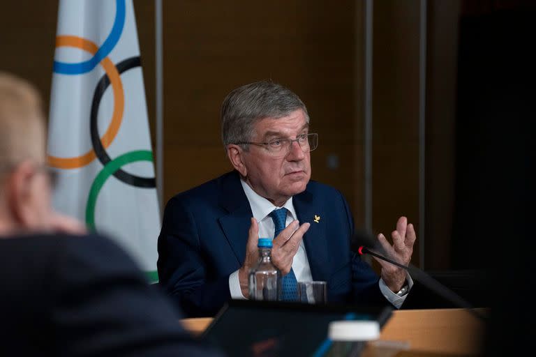 Bach respalda la participación de deportistas rusos en los Juegos Olímpicos de París