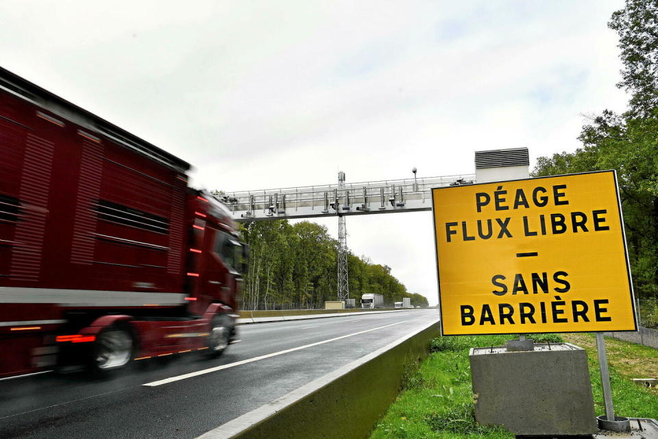 Depuis son ouverture le 4 novembre 2022,  le tout premier péage à « flux libre » de France, entre Montmarault (Allier) et Digoin (Saône-et-Loire) a vu 180 000 impayés s'accumuler.   - Credit:Ketty BEYONDAS / MAXPPP / PHOTOPQR/JOURNAL SAONE ET LOIRE/